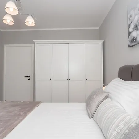 Apartment A&s *